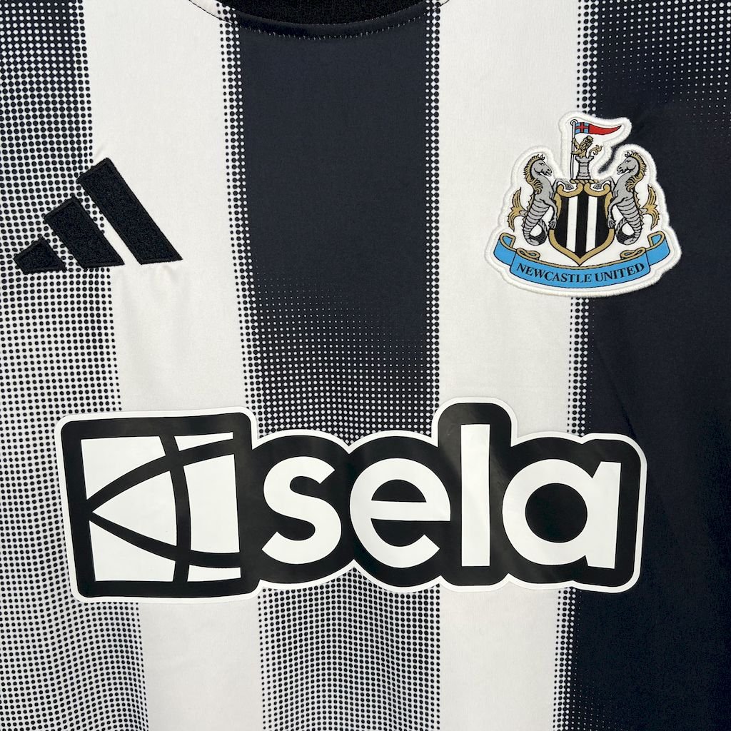 Newcastle United Home Trikot 2025-2026 Newcastle United Home Trikot 2025-2026