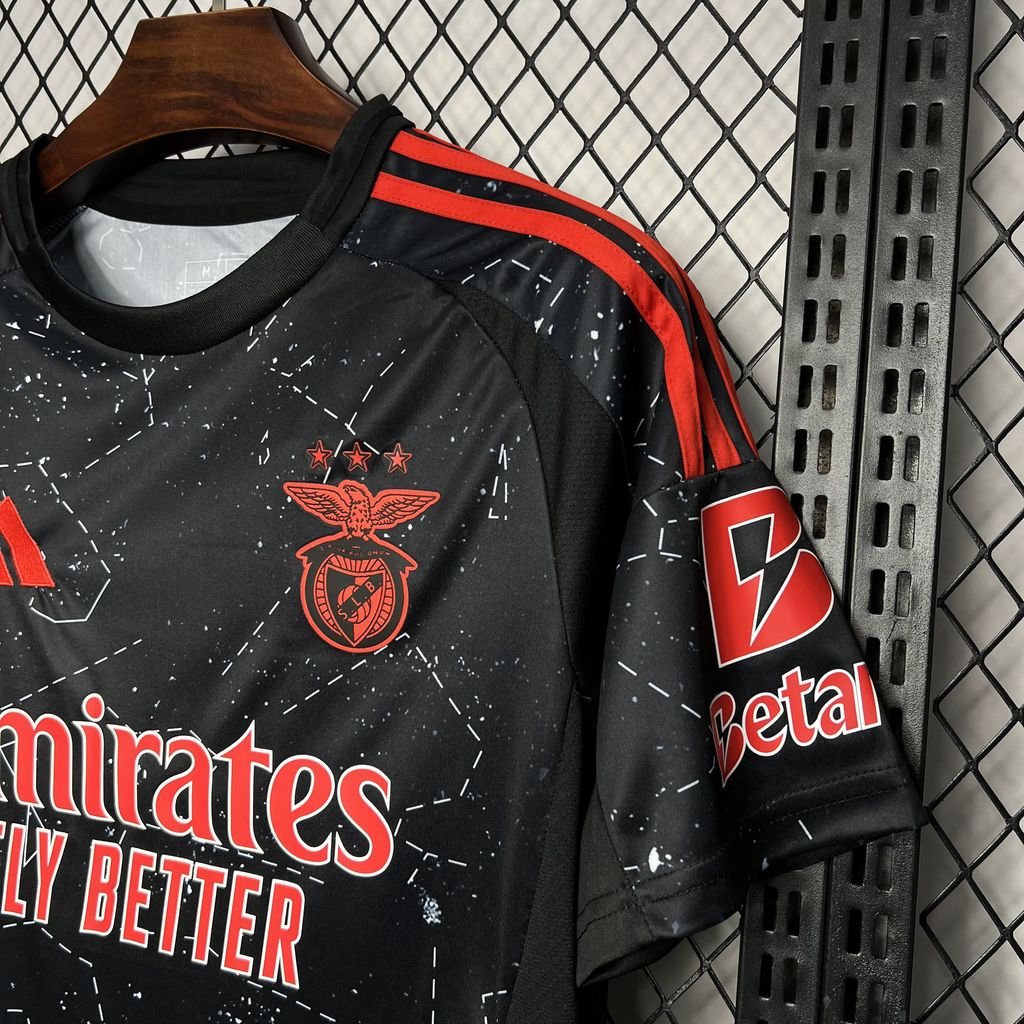SL Benfica Away Trikot 2024-2025 - Schwarz SL Benfica Away Trikot 2024-2025 - Schwarz