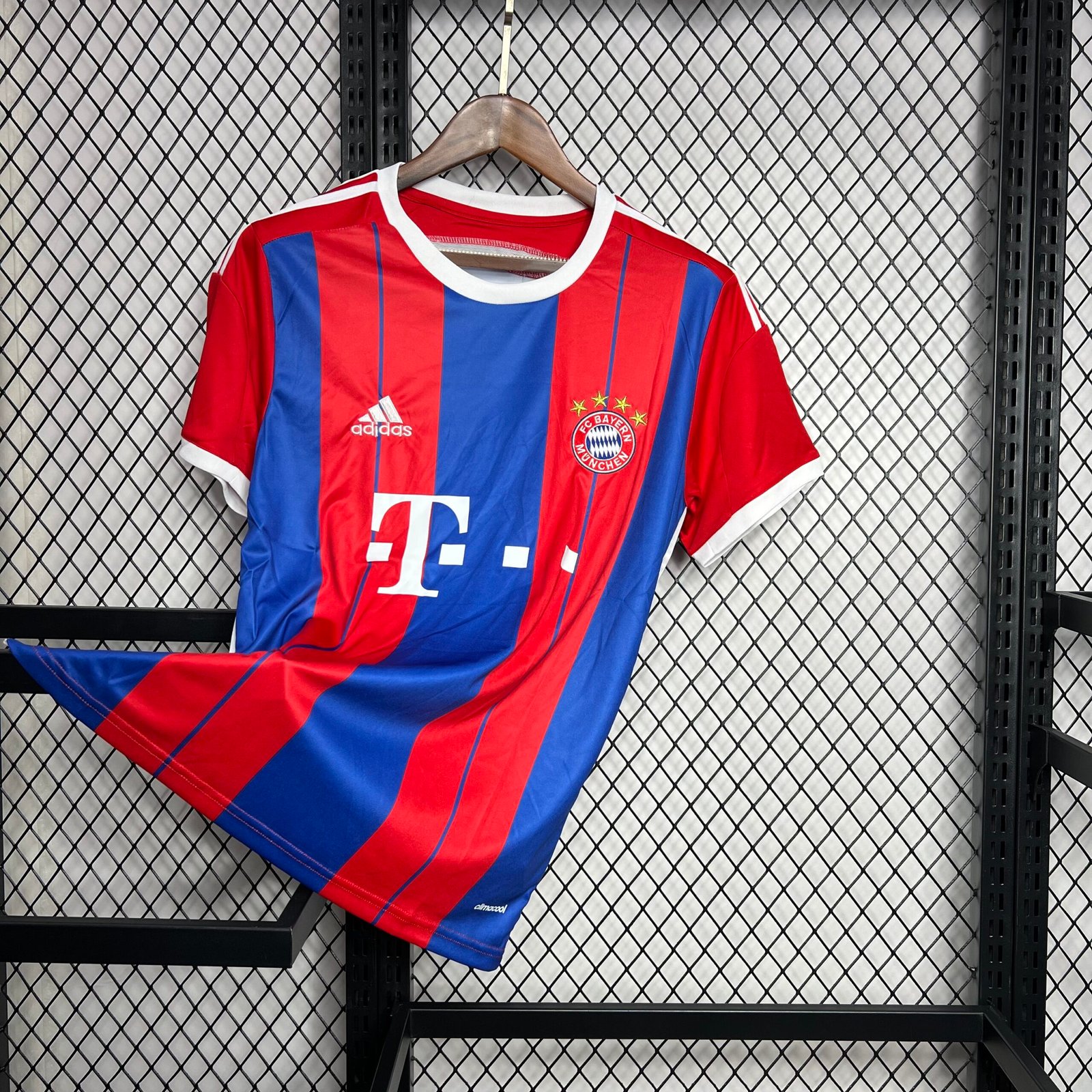 FC Bayern München Retro Home Trikot 2014-2015 FC Bayern München Retro Home Trikot 2014-2015