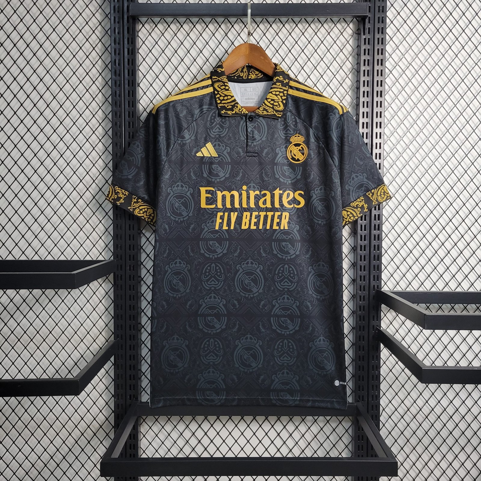 Real Madrid Limitierte Sondertrikot 2023-2024 - Schwarz Real Madrid Limitierte Sondertrikot 2023-2024 - Schwarz