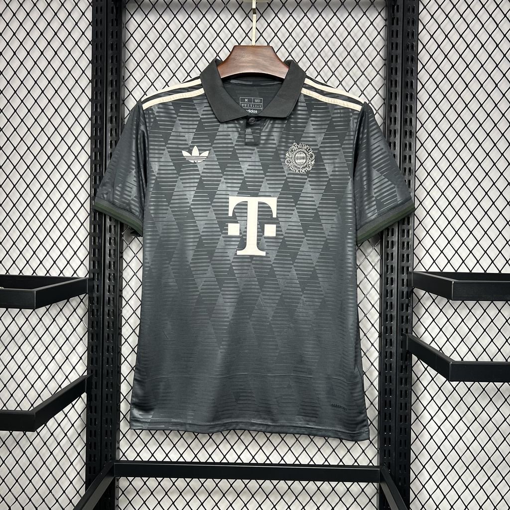 FC Bayern München Wiesn Oktoberfest Trikot 2024-2025 - Schwarz FC Bayern München Wiesn Oktoberfest Trikot 2024-2025 - Schwarz