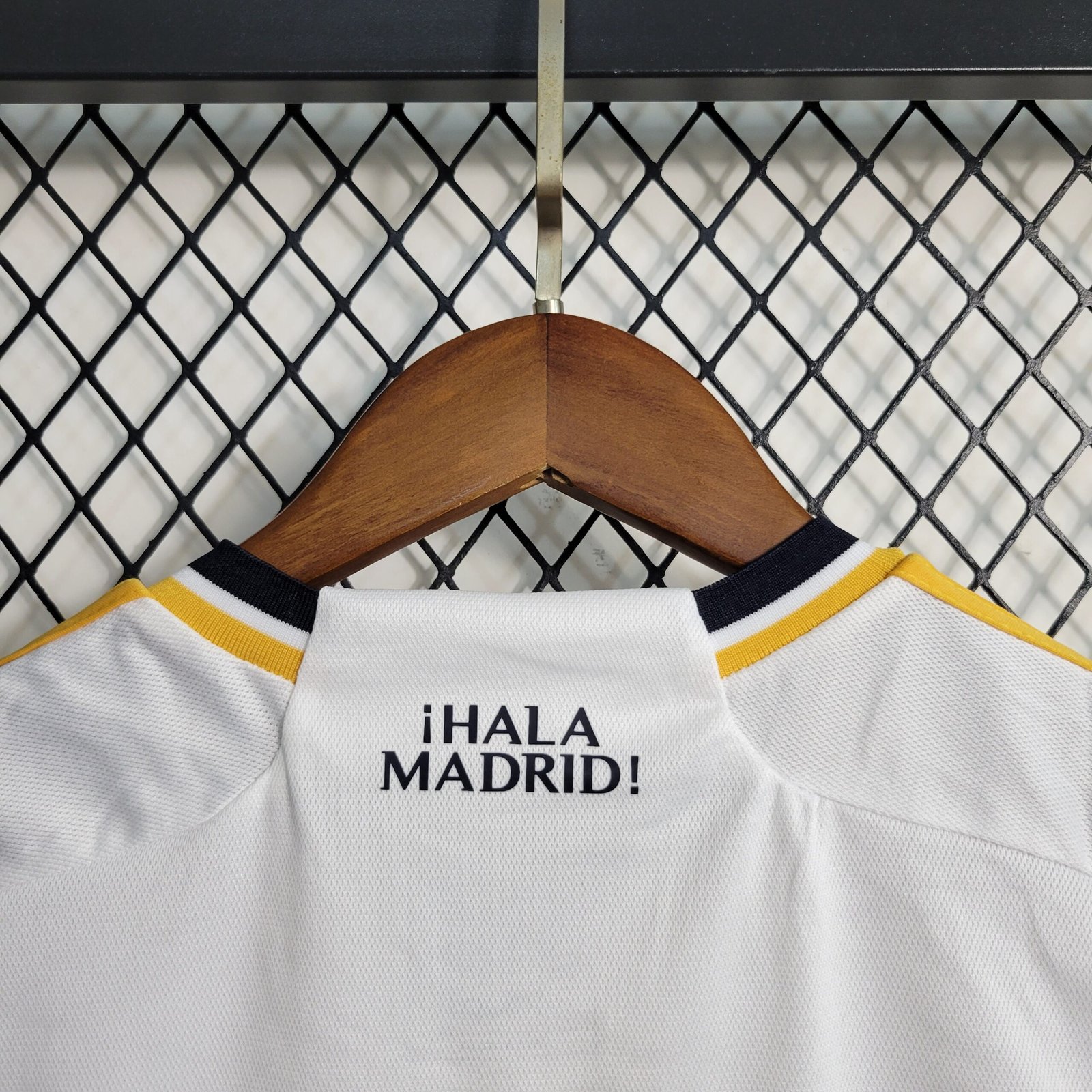 Real Madrid Arda Guler 24 Heimtrikot Kinder Minikit 2023-2024 Real Madrid Arda Guler 24 Heimtrikot Kinder Minikit 2023-2024