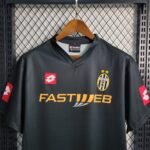 Juventus Away Retro Trikot 2001-2002 - Schwarz