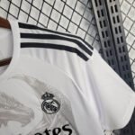 Real Madrid Dragon Sonderausgabe Trikot 2024-2025 - Weiß