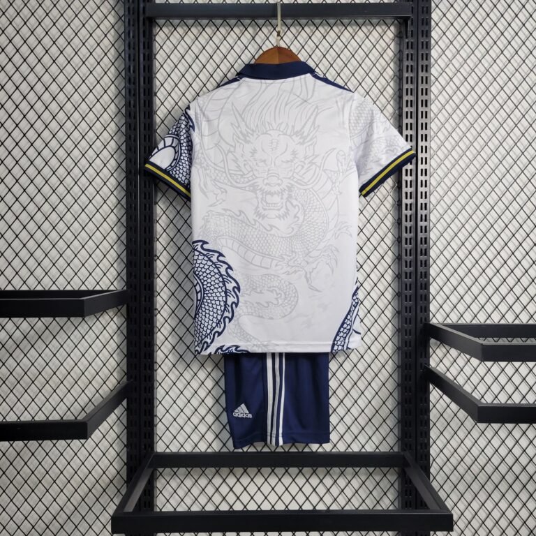 Real Madrid Chinesisch Drache Kinder Sondertrikot Mit Shorts - Weiß