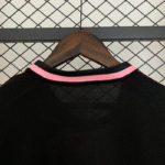 Real Madrid Rose & Schlange Sondertrikot 2025-2026 - Schwarz Rosa