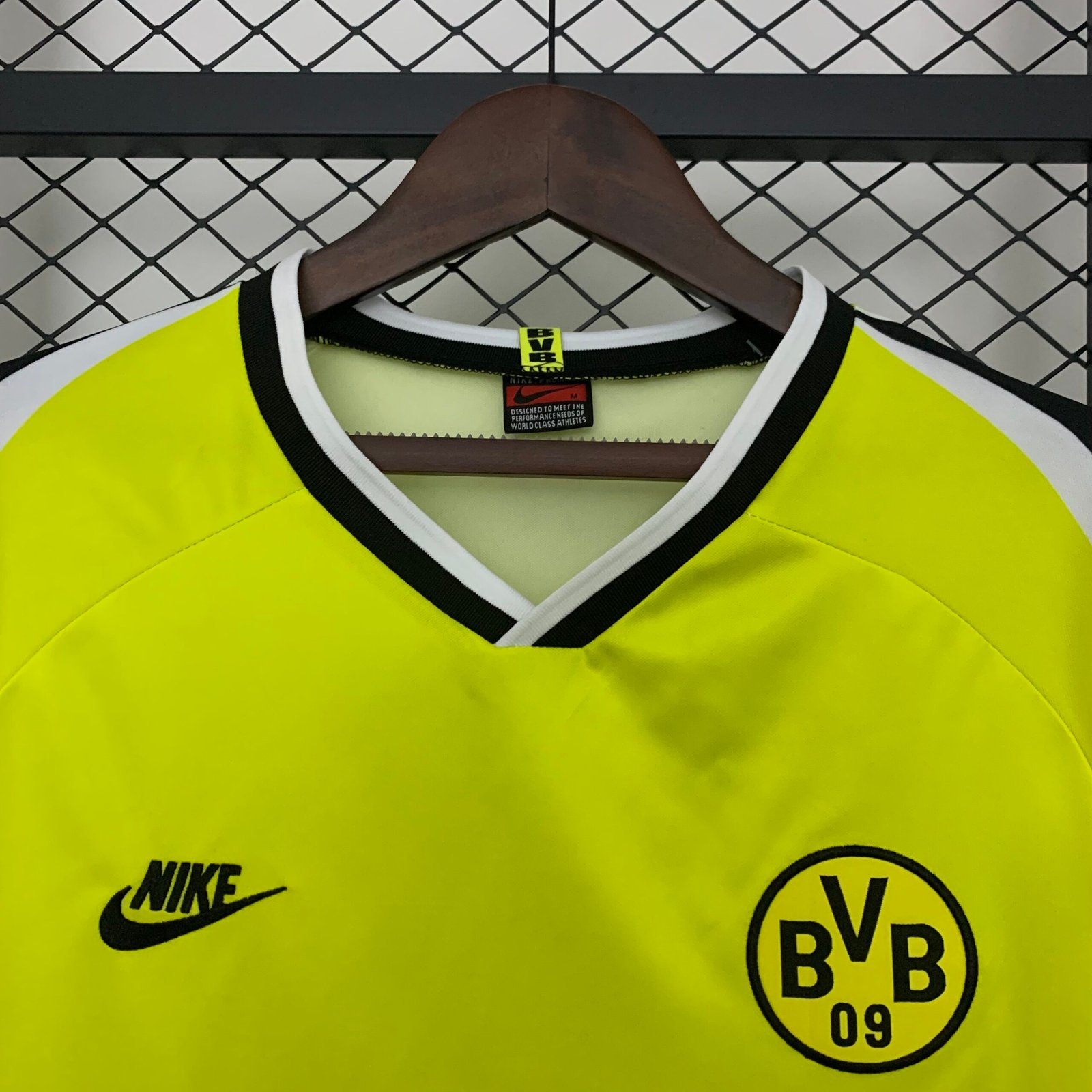 Borussia Dortmund Retro Home Trikot 1995/1996 Borussia Dortmund Retro Home Trikot 1995/1996