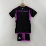 Bayern München Auswärtstrikot Kinder Minikit 2023-2024