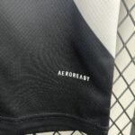 Real Madrid Retro Sondertrikot 2025-2026