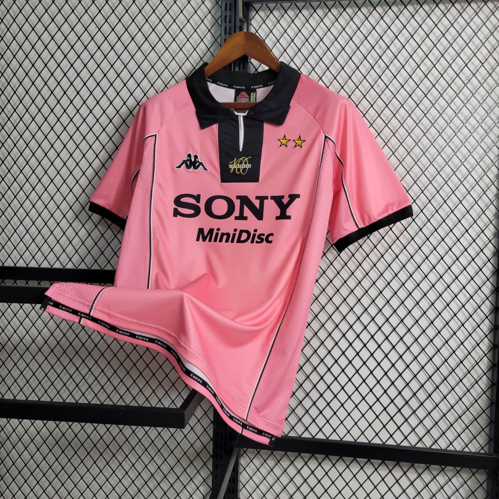 Juventus Away Retro Trikot 1997-1998 - Rosa Juventus Away Retro Trikot 1997-1998 - Rosa