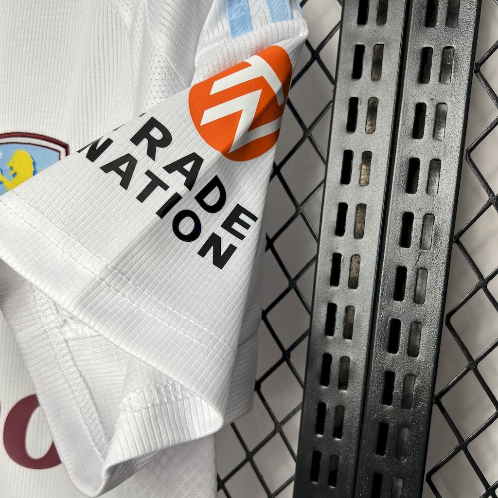 Aston Villa Away Trikot 2024-2025 Aston Villa Away Trikot 2024-2025