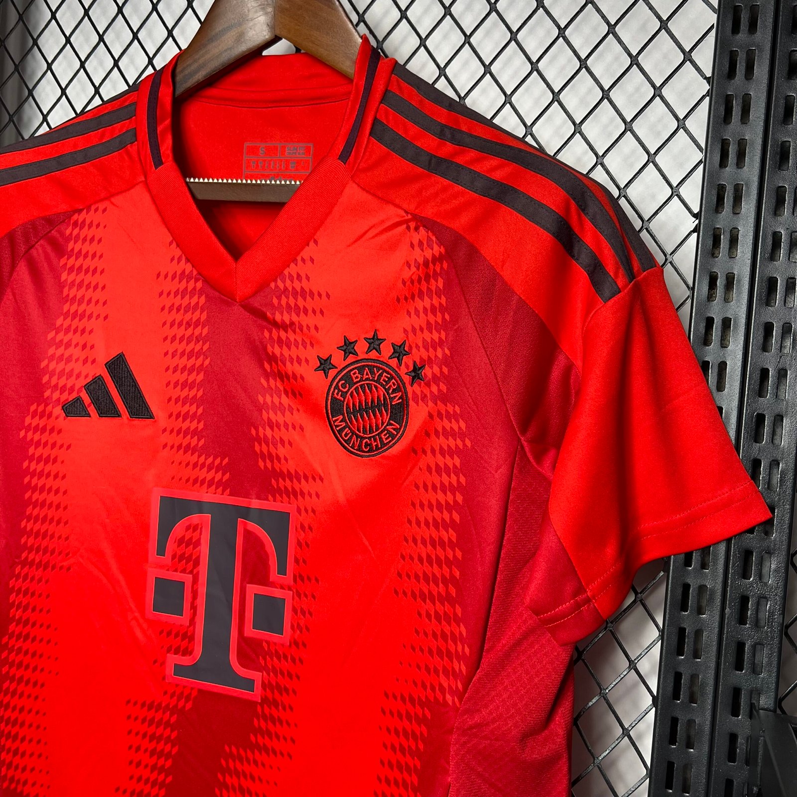 FC Bayern München Home Trikot 2024-2025 FC Bayern München Home Trikot 2024-2025