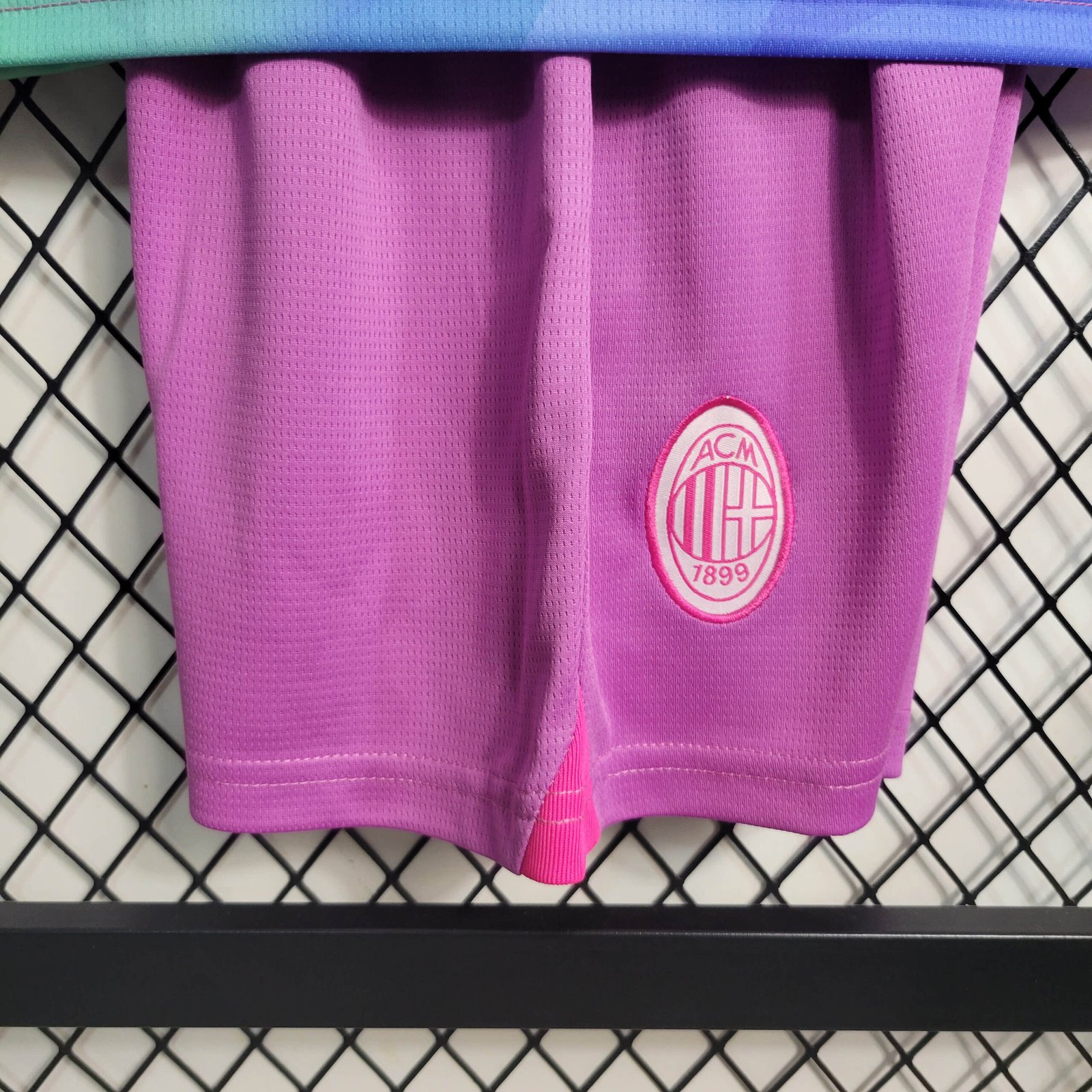 AC Mailand Third Trikot Kinder Minikit 2023-2024 AC Mailand Third Trikot Kinder Minikit 2023-2024