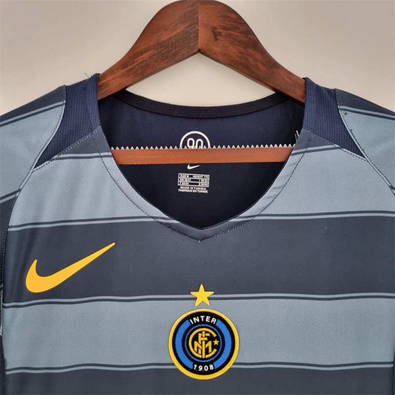 Inter Mailand Retro Away Trikot 2004-2005 Inter Mailand Retro Away Trikot 2004-2005