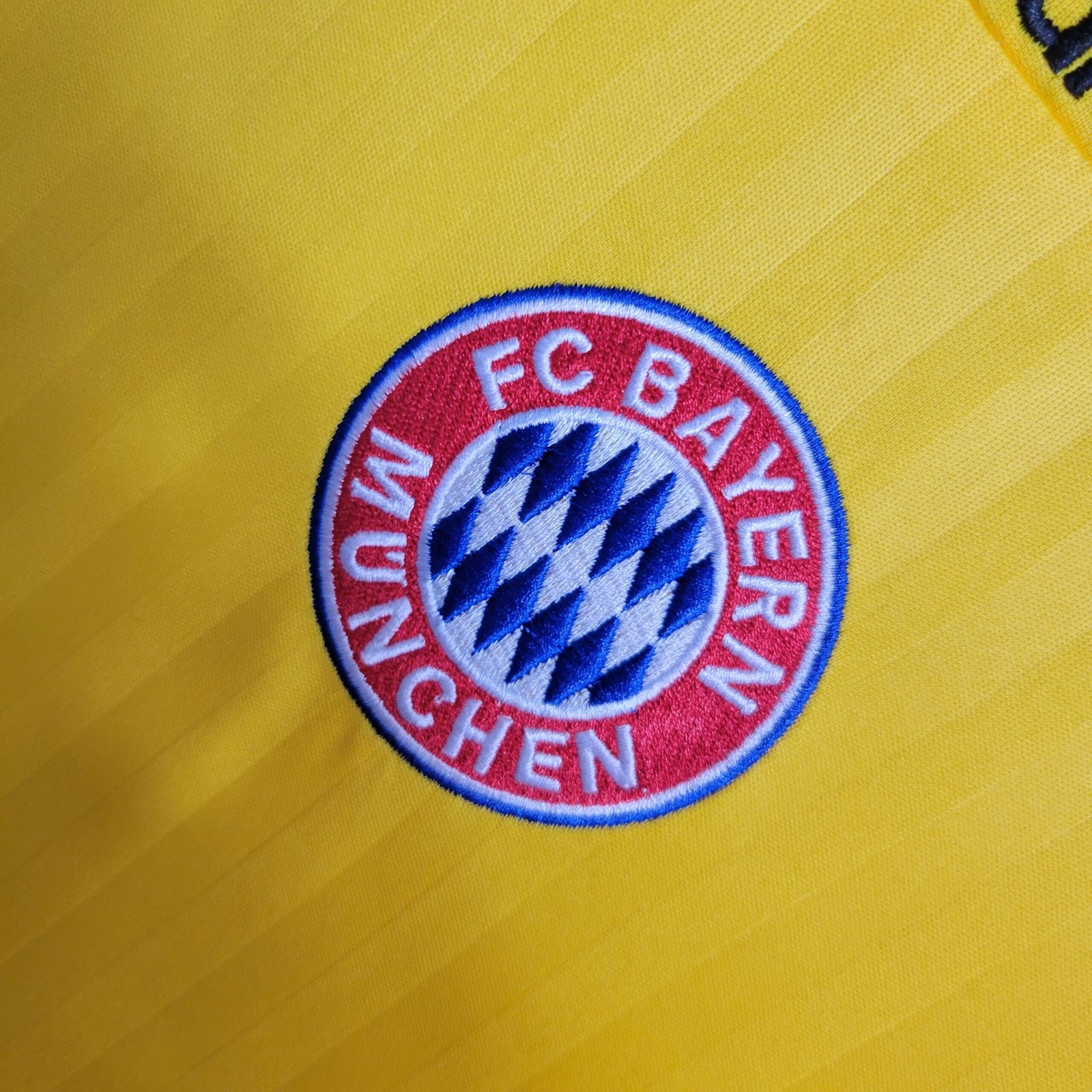 FC Bayern München Icon Trikot Herren 2023-2024 - Gelb FC Bayern München Icon Trikot Herren 2023-2024 - Gelb