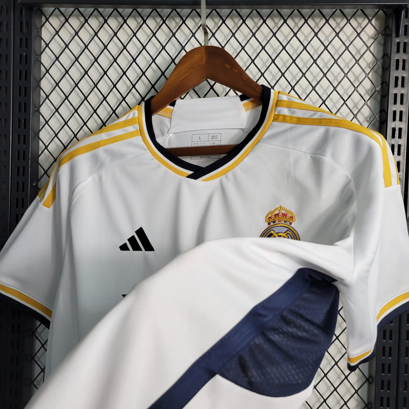Real Madrid Arda Güler 24 Home Trikot 2023-2024 Real Madrid Arda Güler 24 Home Trikot 2023-2024