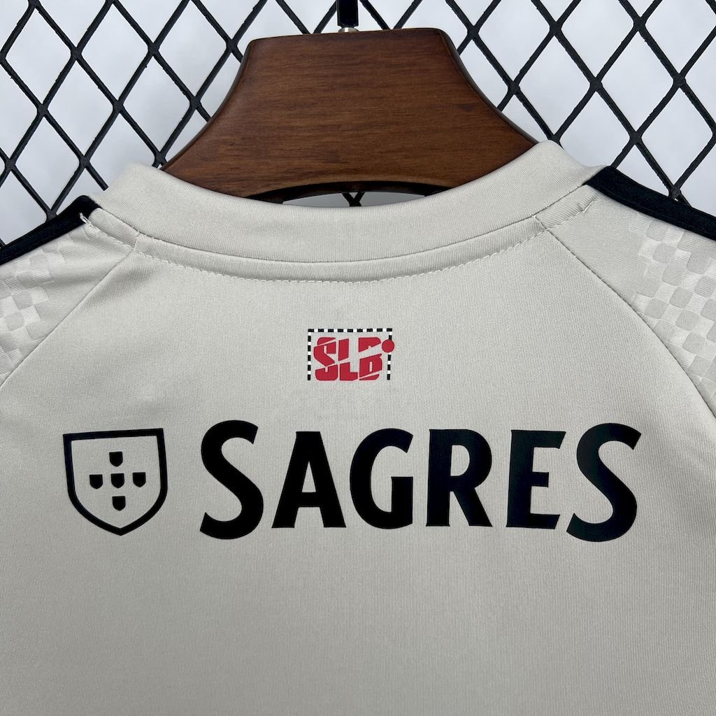 SL Benfica Auswärtstrikot Kinder Minikit 2025-2026 SL Benfica Auswärtstrikot Kinder Minikit 2025-2026