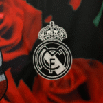 Real Madrid Rose & Schlange Sondertrikot 2025-2026 - Schwarz Rot