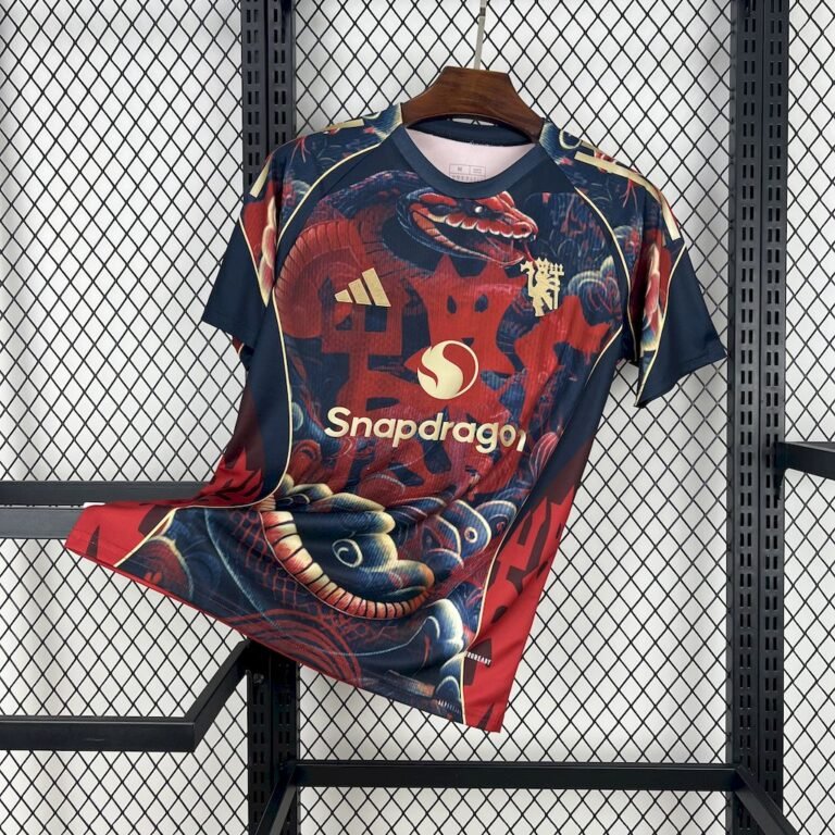 Manchester United Jahr der Schlange Sondertrikot 2025-2026