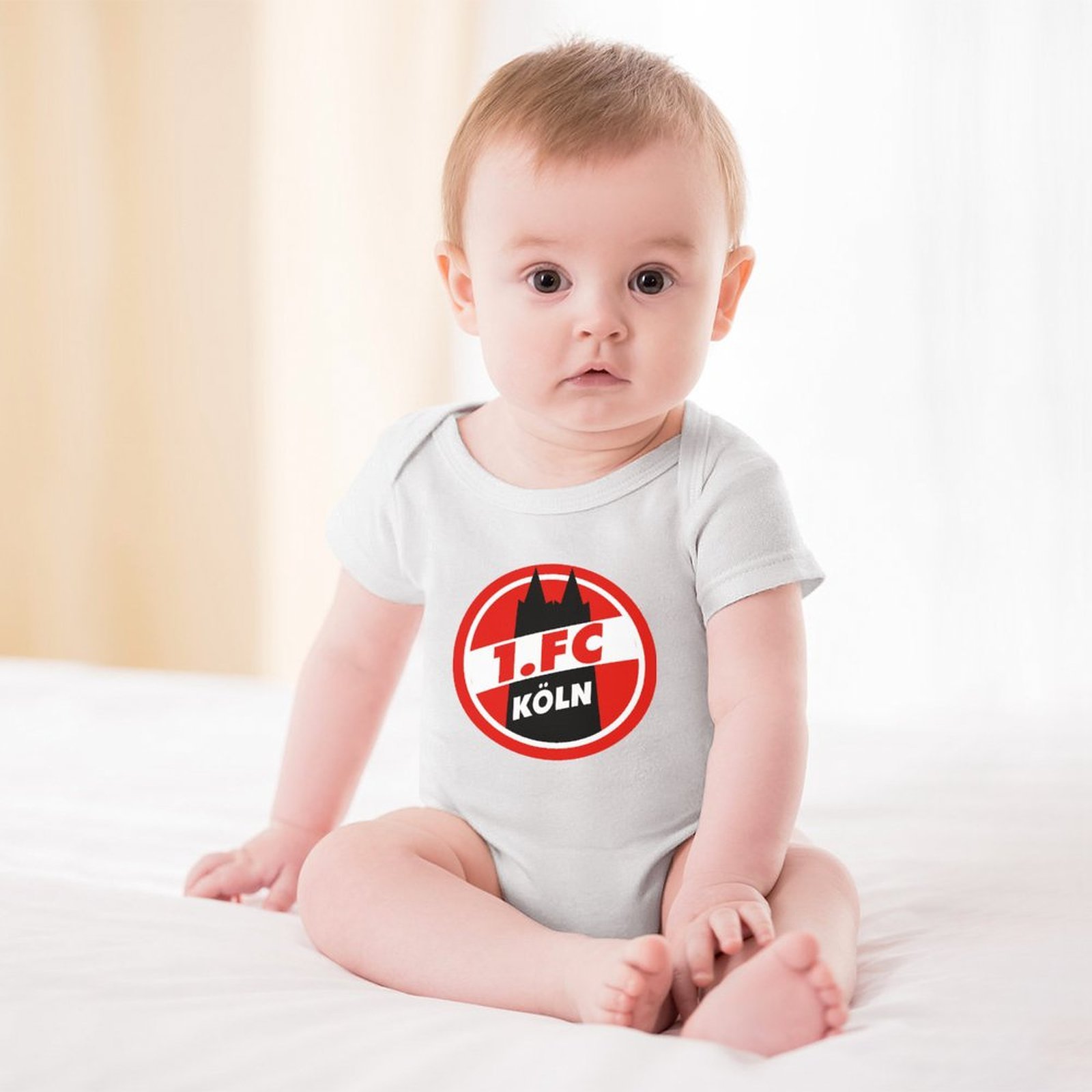 FC Köln Baby Bodysuit Strampler Schlafanzug Mit Kurzen Ärmeln FC Köln Baby Bodysuit Strampler Schlafanzug Mit Kurzen Ärmeln