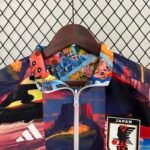 Japan Beidseitig Verwendbar Anthem Jacke 2023-2024 - Dragon Ball & Crayon Shin-chan