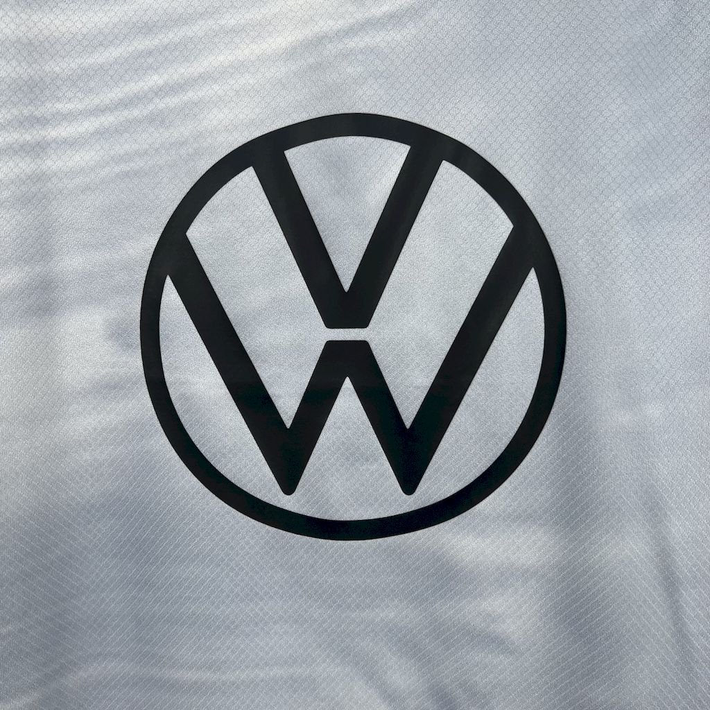 VFL Wolfsburg Away Trikot 2025-2026 VFL Wolfsburg Away Trikot 2025-2026