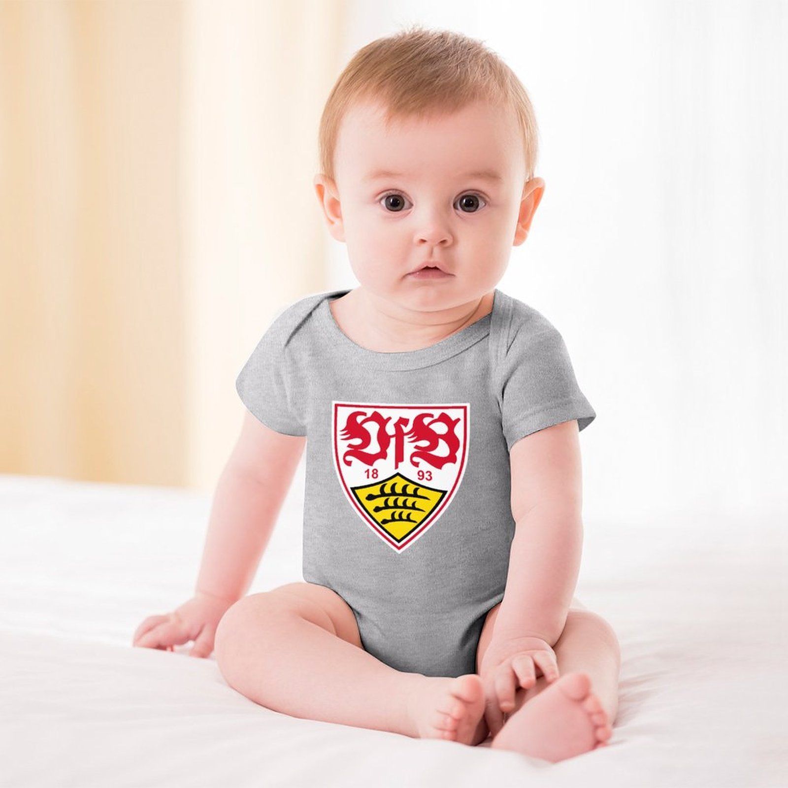 VfB Stuttgart Baby Bodysuit Strampler Schlafanzug Mit Kurzen Ärmeln VfB Stuttgart Baby Bodysuit Strampler Schlafanzug Mit Kurzen Ärmeln