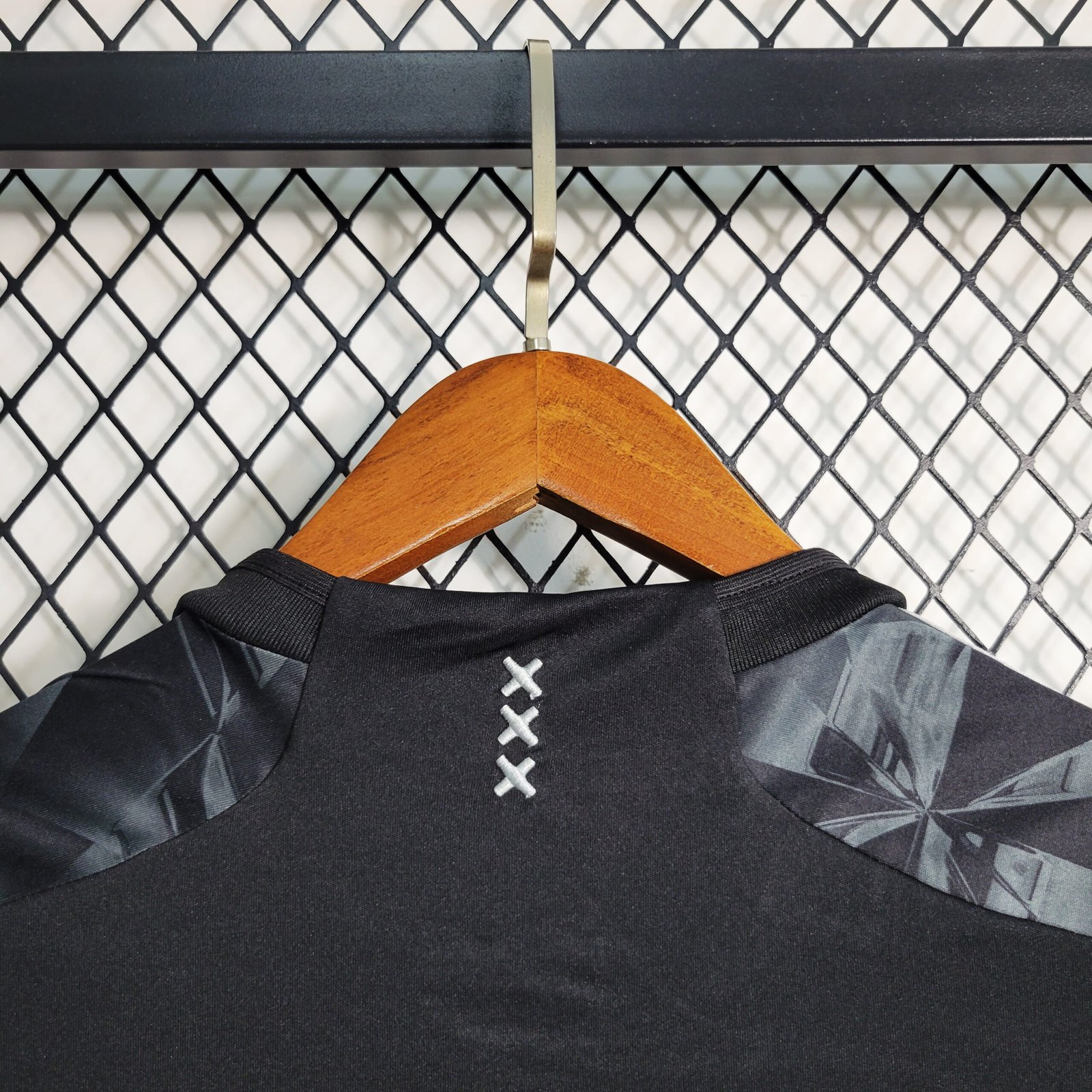 Ajax Third Trikot 2023-2024 - Schwarz Ajax Third Trikot 2023-2024 - Schwarz