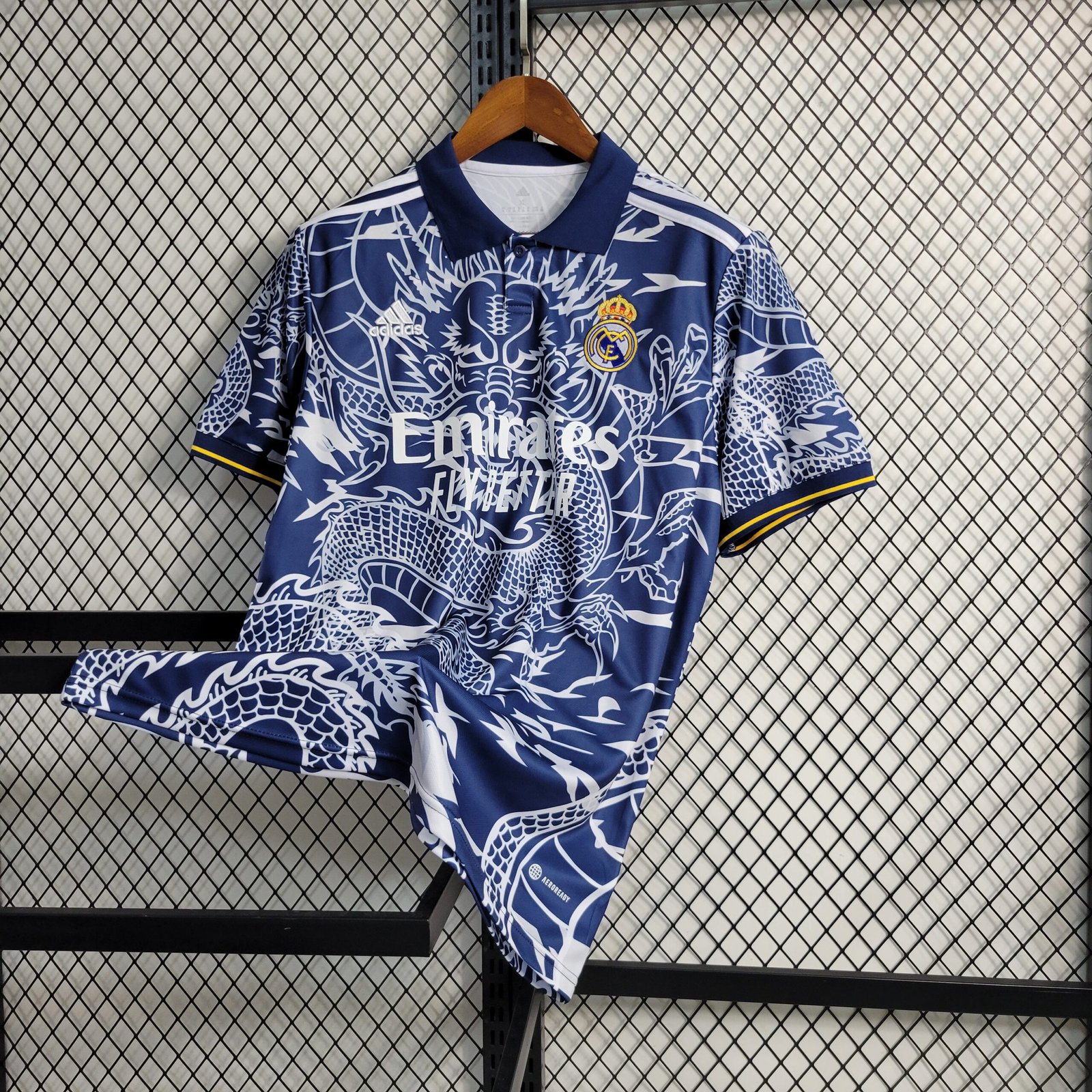 Real Madrid Chinesisch Drache Sondertrikot 2023-2024 - Blau Real Madrid Chinesisch Drache Sondertrikot 2023-2024 - Blau