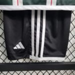 Manchester United Auswärtstrikot Kinder Mini Kit 2023-2024