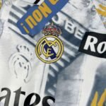 Real Madrid Glory Graffiti Sondertrikot 2025-2026