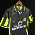 Borussia Dortmund Retro Away Trikot 1996/1997