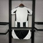 Juventus Heimtrikot Kinder Minikit 2024-2025