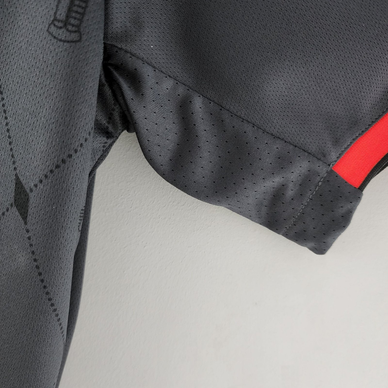 FC Bayern München Third Trikot 2022-2023 - Schwarz FC Bayern München Third Trikot 2022-2023 - Schwarz