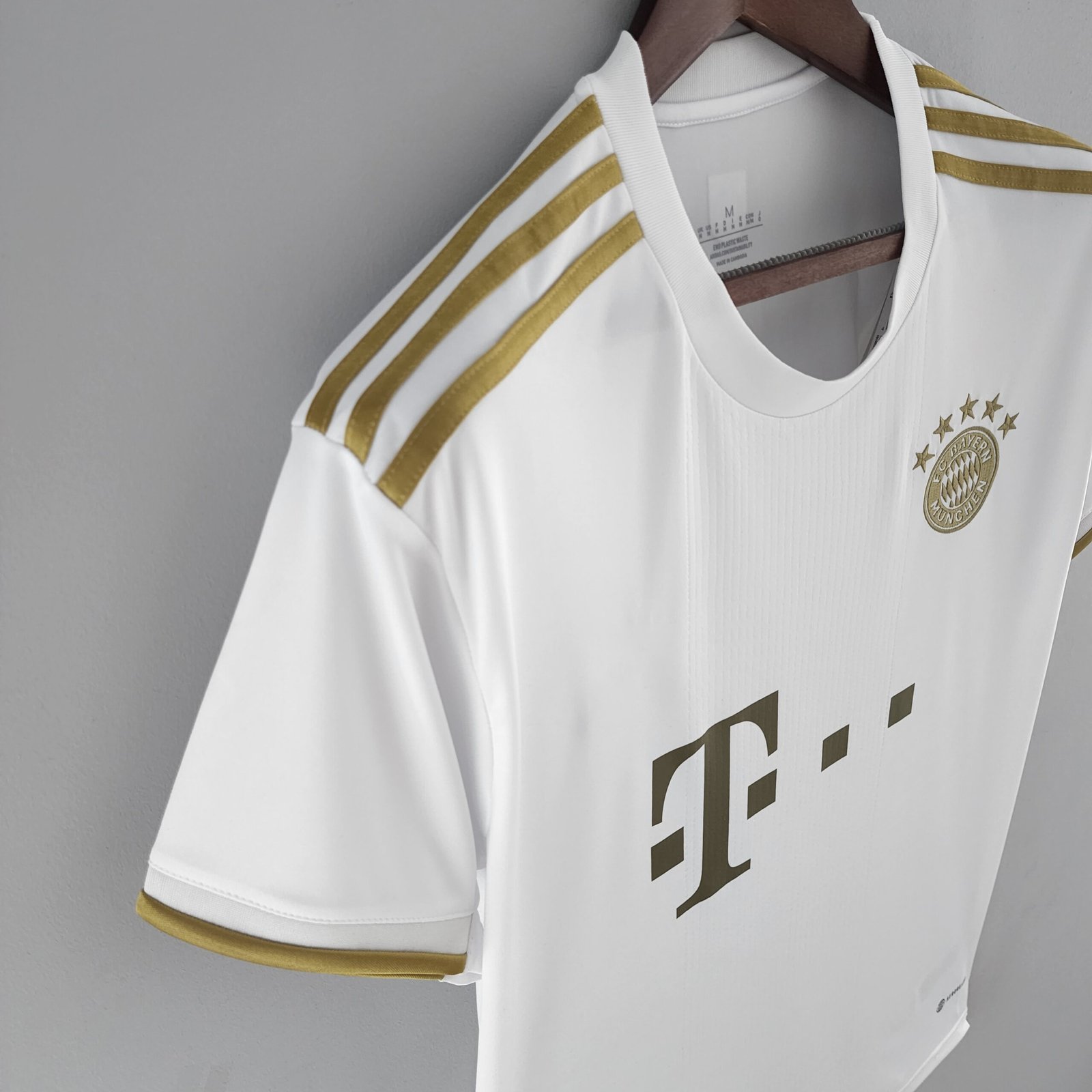 FC Bayern München Away Trikot 2022-2023 - Weiß FC Bayern München Away Trikot 2022-2023 - Weiß