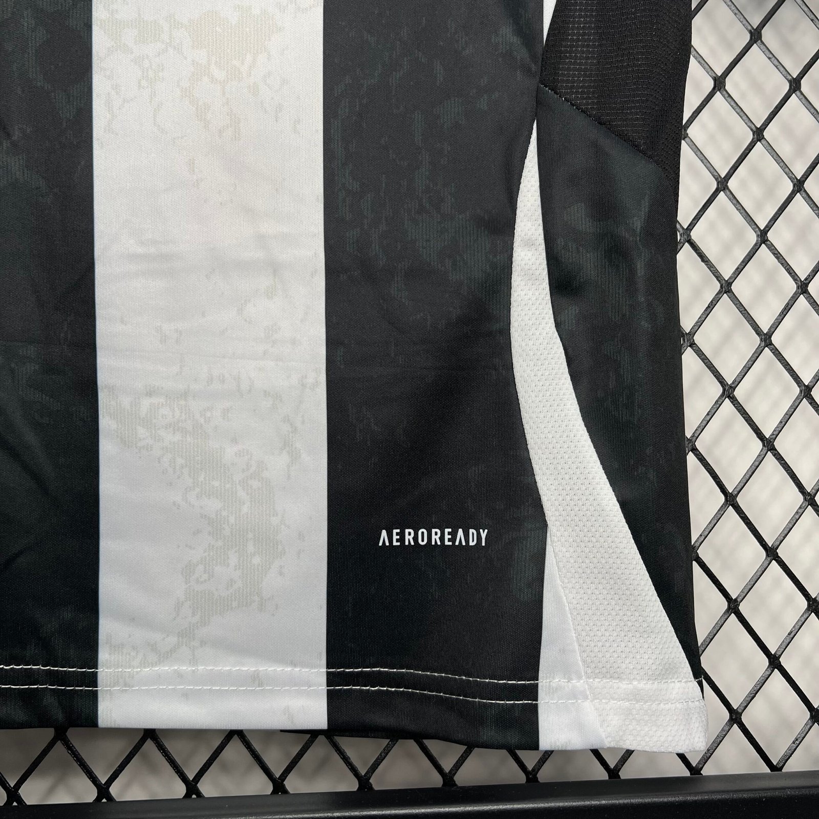 Juventus Cristiano Ronaldo 7 Heimtrikot Kinder Minikit 2024-2025 Juventus Cristiano Ronaldo 7 Heimtrikot Kinder Minikit 2024-2025