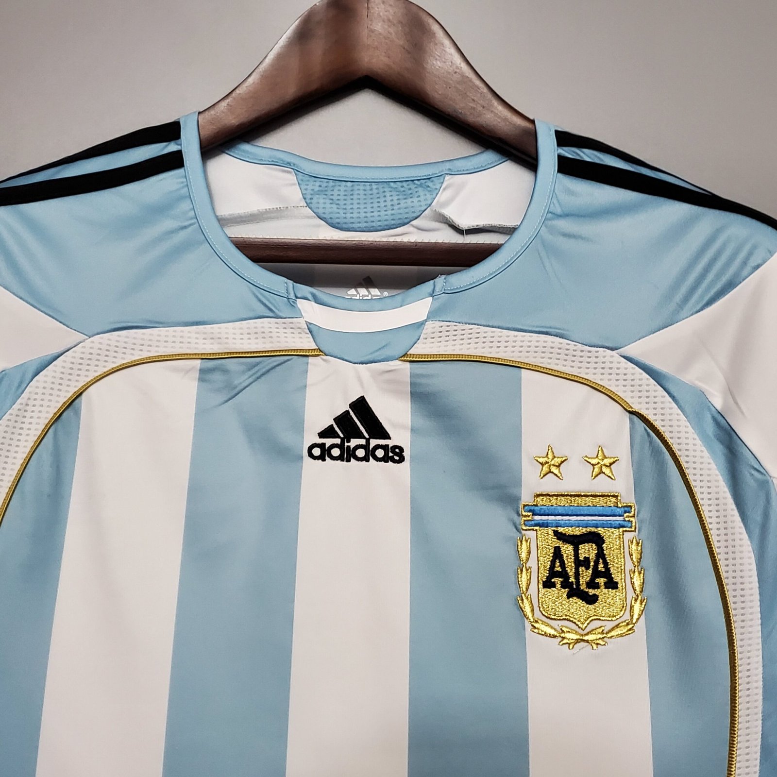 Argentinien Lionel Messi 19 Home Retro Trikot WM 2006 Argentinien Lionel Messi 19 Home Retro Trikot WM 2006