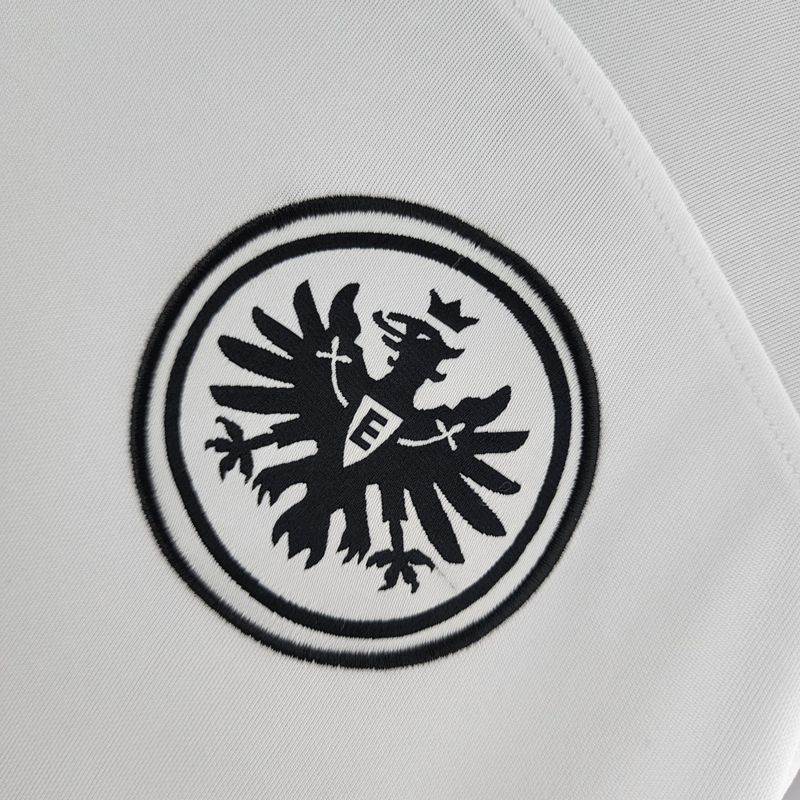 Eintracht Frankfurt Sebastian Rode 17 Trikot Heim 2022-2023 Eintracht Frankfurt Sebastian Rode 17 Trikot Heim 2022-2023