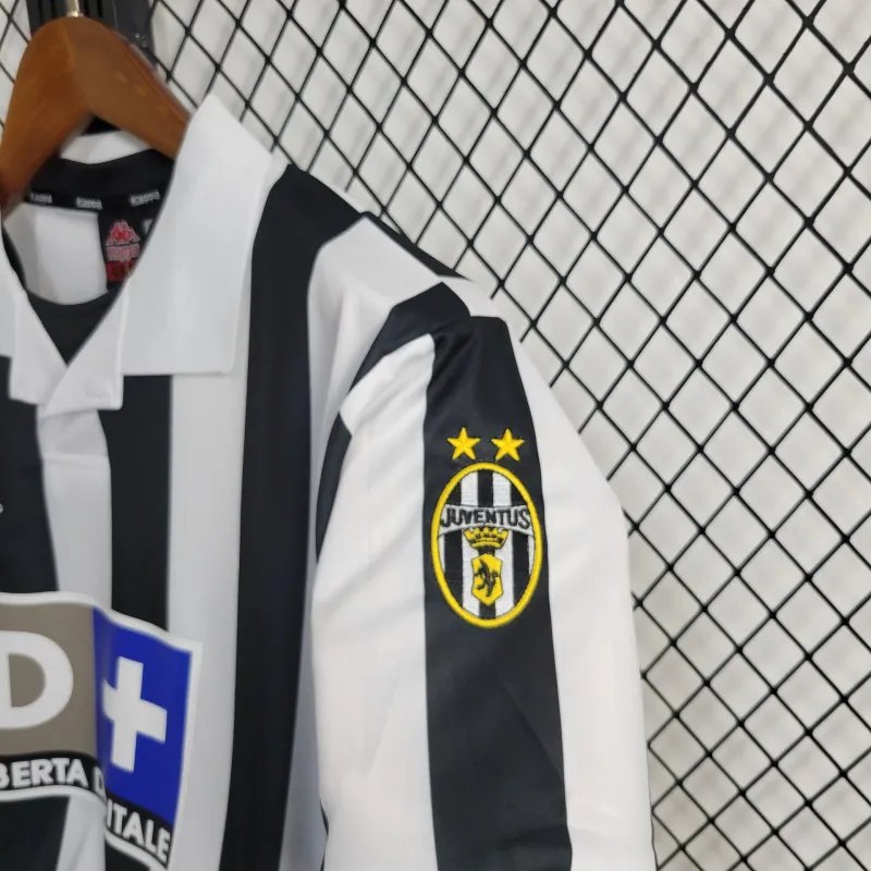 Juventus Home Retro Trikot 1998-1999 Juventus Home Retro Trikot 1998-1999