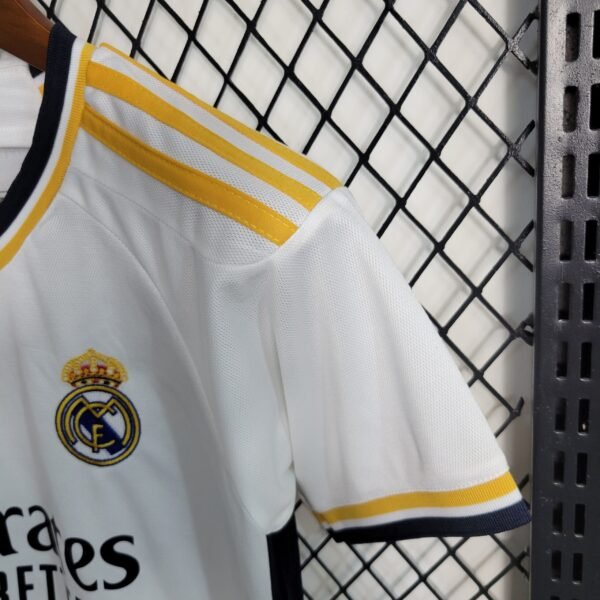 Real Madrid Arda Guler 24 Heimtrikot Kinder Minikit 2023-2024