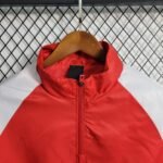 Real Madrid Windbreaker 2023-2024 - Rot