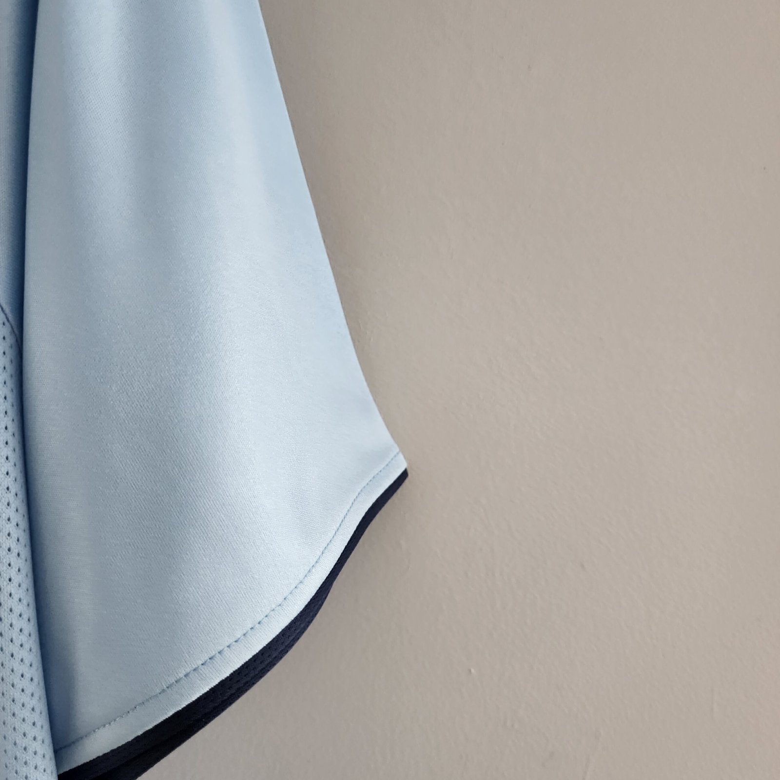 Manchester City Retro Home Trikot 2008-2009 Manchester City Retro Home Trikot 2008-2009