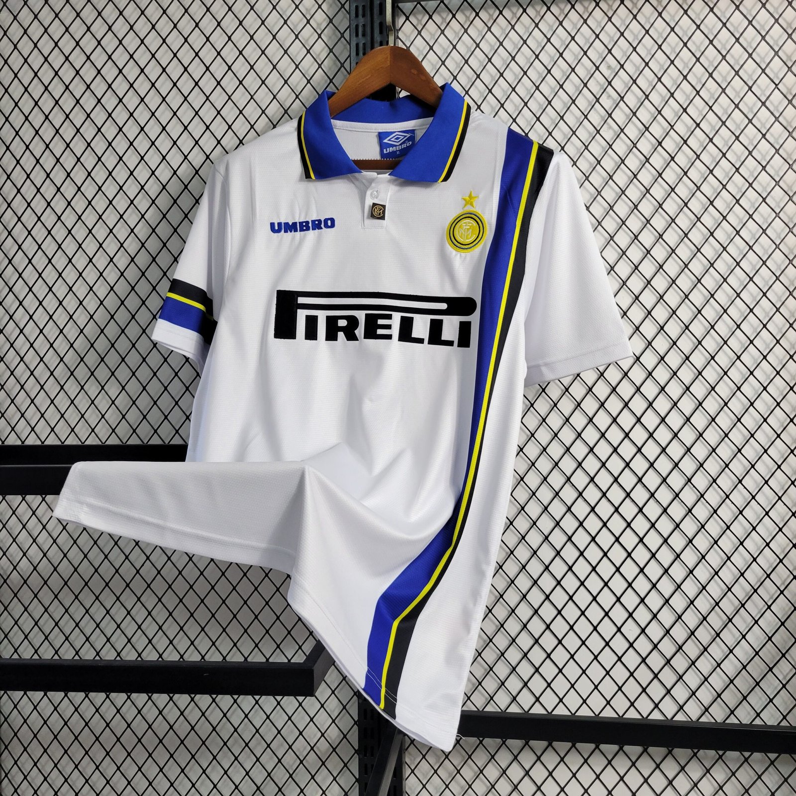 Inter Mailand Retro Away Trikot 1997-1998 Inter Mailand Retro Away Trikot 1997-1998