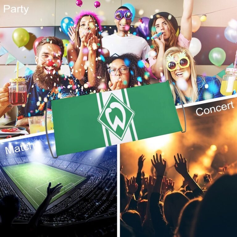 Werder Bremen Transparente Beim Fußballspiel, Fans Schwenken Fahnen
