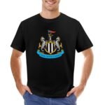 Newcastle United Core Stretch Slim Cneck Gildan Tee T-Shirt Herren