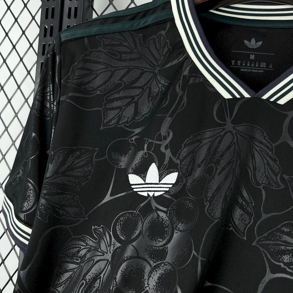 Juventus Third Trikot 2025-2026 Juventus Third Trikot 2025-2026