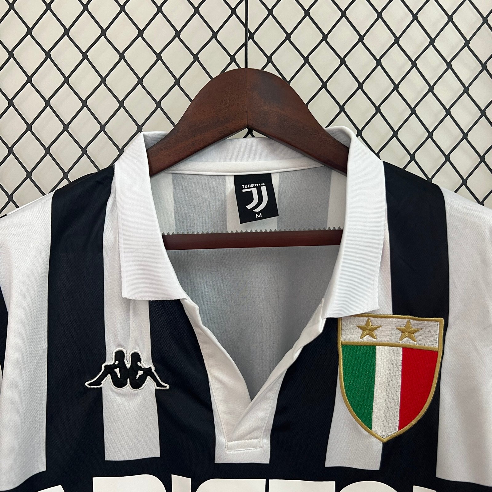 Juventus Home Retro Trikot 1984-1985 Juventus Home Retro Trikot 1984-1985