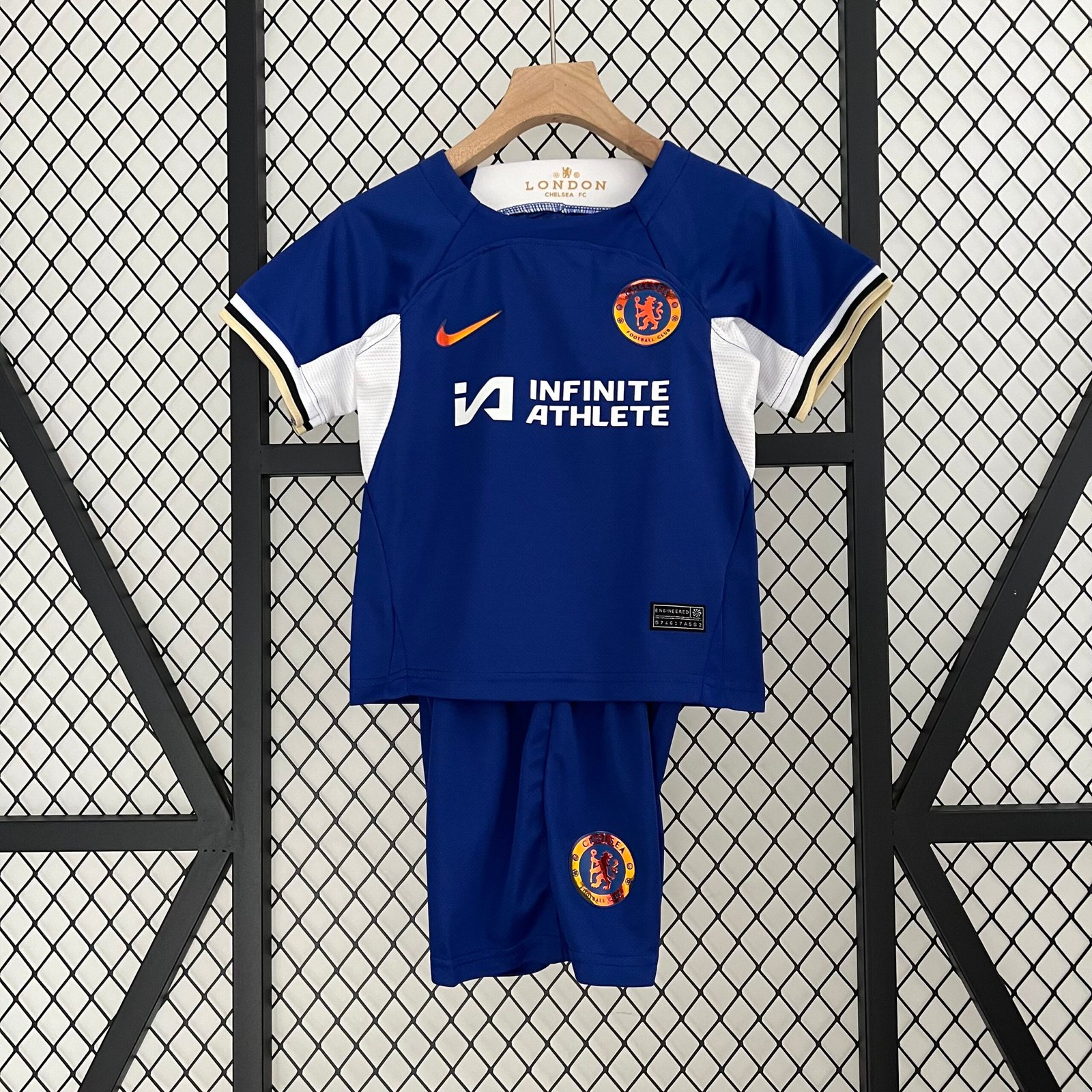 Chelsea FC Conor Gallagher 23 Heimtrikot Kinder Mini Kit 2023-2024 Chelsea FC Conor Gallagher 23 Heimtrikot Kinder Mini Kit 2023-2024
