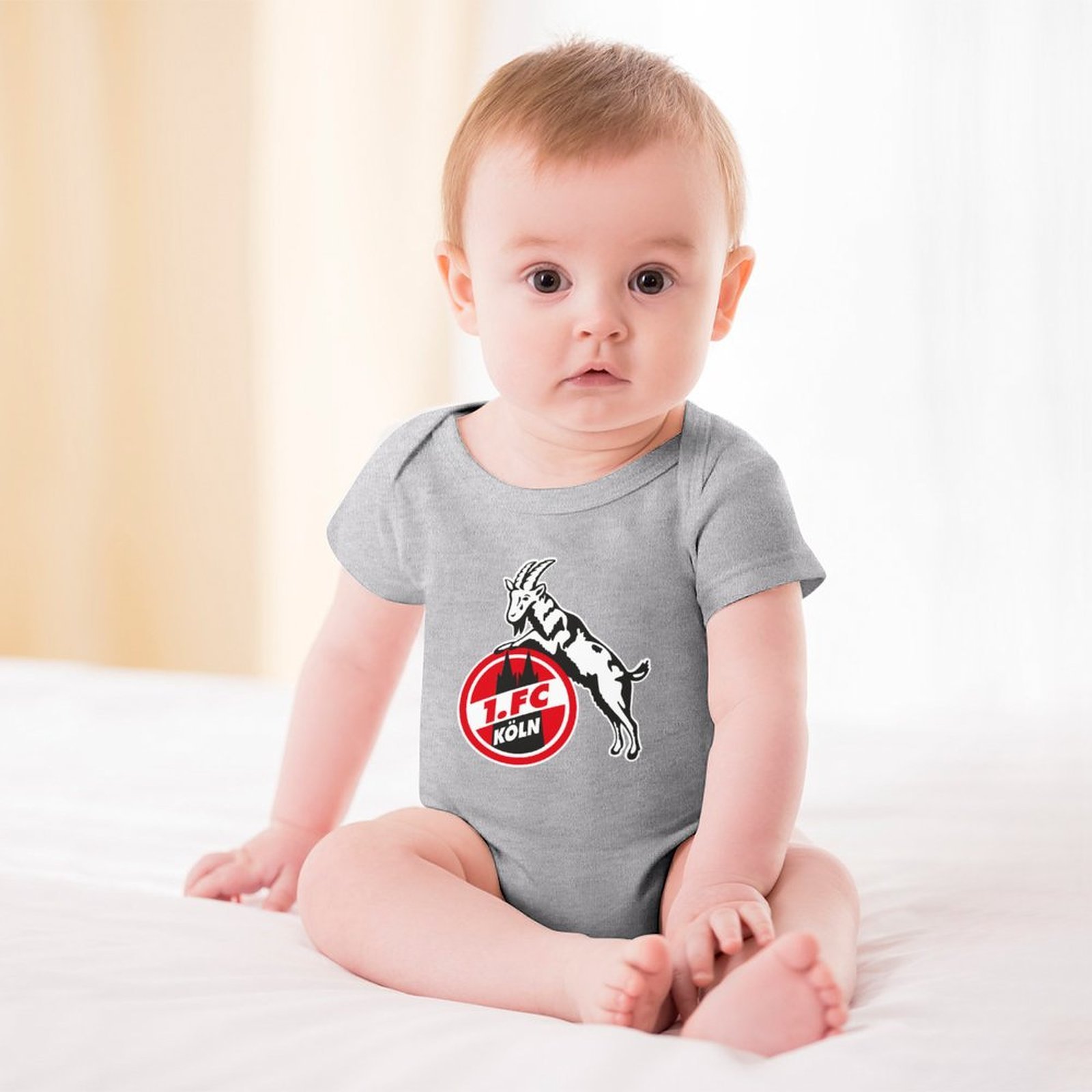 FC Köln Baby Bodysuit Strampler Schlafanzug Mit Kurzen Ärmeln FC Köln Baby Bodysuit Strampler Schlafanzug Mit Kurzen Ärmeln