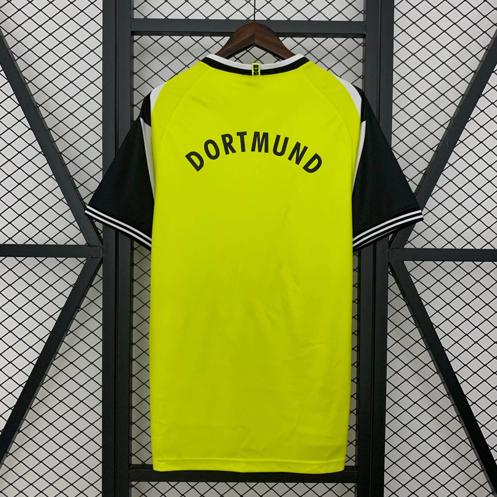 Borussia Dortmund Retro Home Trikot 1995/1996 Borussia Dortmund Retro Home Trikot 1995/1996